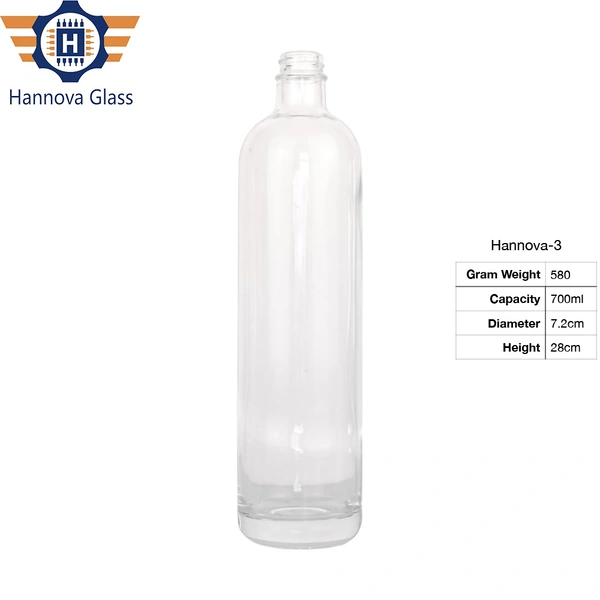 Wholesale 700ml Water Bottle Super Flint Glass Round Classic Shape Low Weight Low Price Liquor Bottle Spirit with Screw Cap