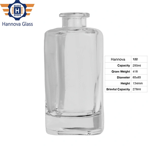 Wholesale 250ml Square Shape Glass Liquor Bottles With 25cl Whiskey Vodka Brandy Gin Tequila Bottle for Cork