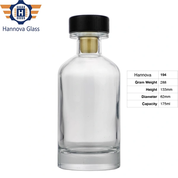Factory Wholesale 175ml Clear Liquor Glass Bottles for Whisky Spirits Vodka Gin Rum Brandy Cork Diffuser Bottles