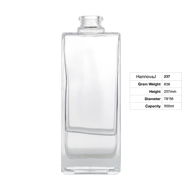 Factory Manufactured Best Quality 500ml Cork Stopper Thick Bottom Square Suitable for Brandy Tequila Spirit Glass Bottle