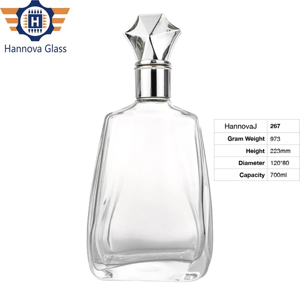 Luxury 700ml Flat Shape Glass Bottle for High-end Brandy Cognac XO Custom Logo Elegant Empty Spirit Liquor Bottle