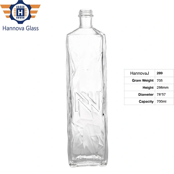 Unique 700ml Cracked Ice Textured Square Glass Bottle for Premium Vodka Gin Spirit Custom Logo Empty Luxury Liquor Bottle
