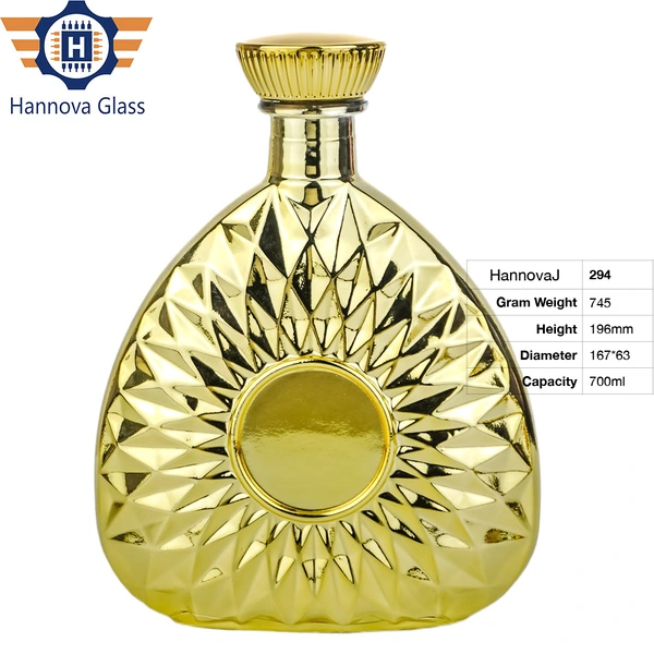 Luxury 700ml Gold Electroplated Faceted Design Bottle for Premium Brandy Tequila Spirit Custom Empty Decorative Glass Bottle