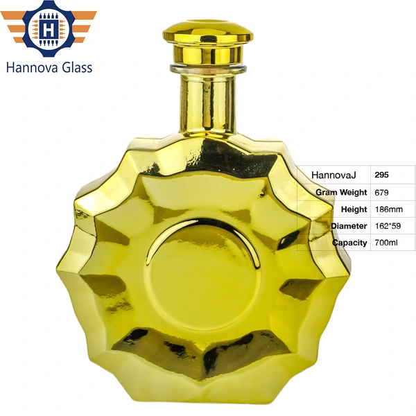 Luxury 700ml Diamond-Cut Electroplated Gold Glass Liquor Bottle for Premium Brandy Tequila Spirit Custom Empty Glass Bottle