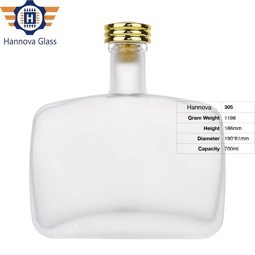 Luxury 700ml Frosted Square Glass Bottle with an Extra Heavy Base for Premium Vodka Gin Whiskey and Liquor Spirits