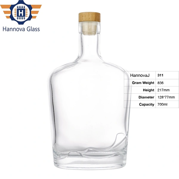 Manufacturer Super Flint 700ml Heavy Weight Rum Bottle with Molten Base for Premium Tequila Whisky with Wooden Cap