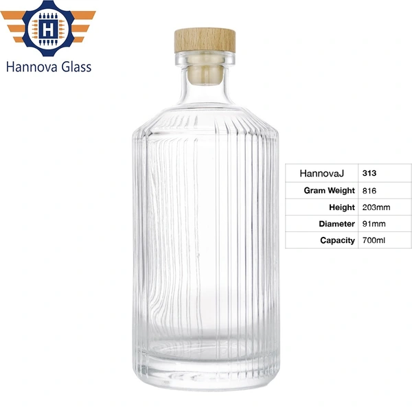 700ml Vintage Fluted Glass Bottle for Fruit Wine Liqueur Cold Brew Coffee with Custom Logo and Wood T-Cork Stopper