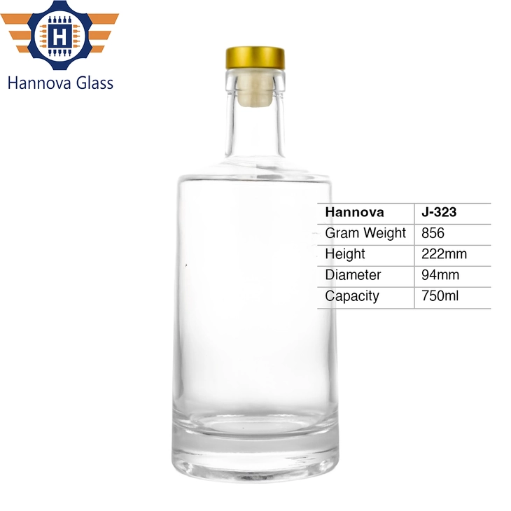 China Factory 750ml Stout Cylindrical Clear Glass Bottle Wide Body Nordic Spirit Bottle for Gin Vodka Rum Packaging
